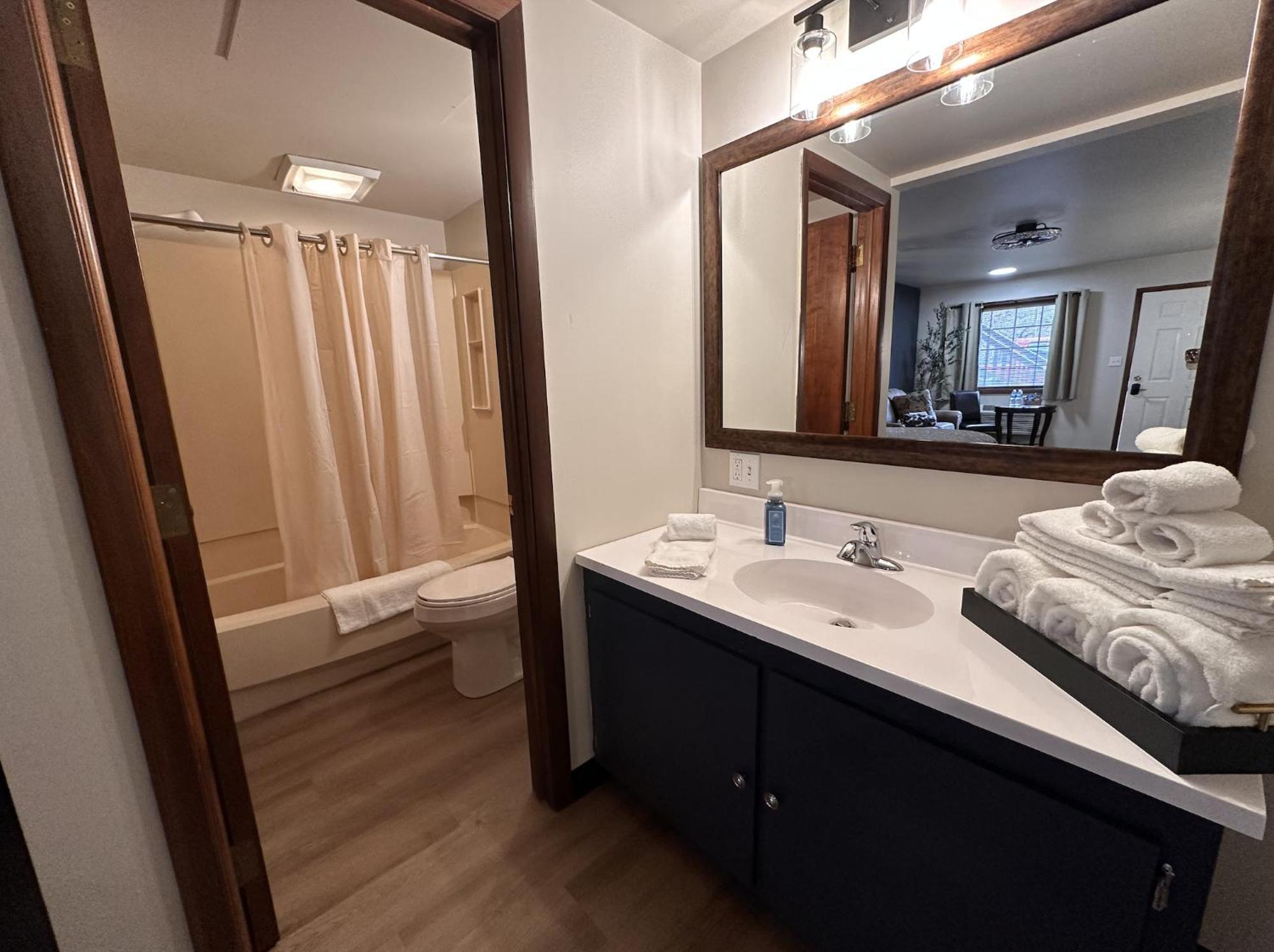 The Roscoe Boutique Motel Coshocton ห้อง รูปภาพ